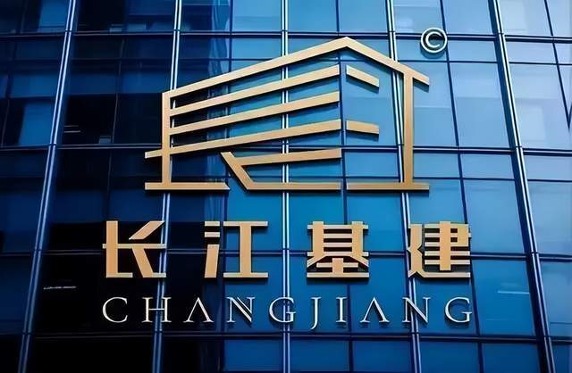 霍建宁打辅助	，李嘉诚家族攒下1600亿现金